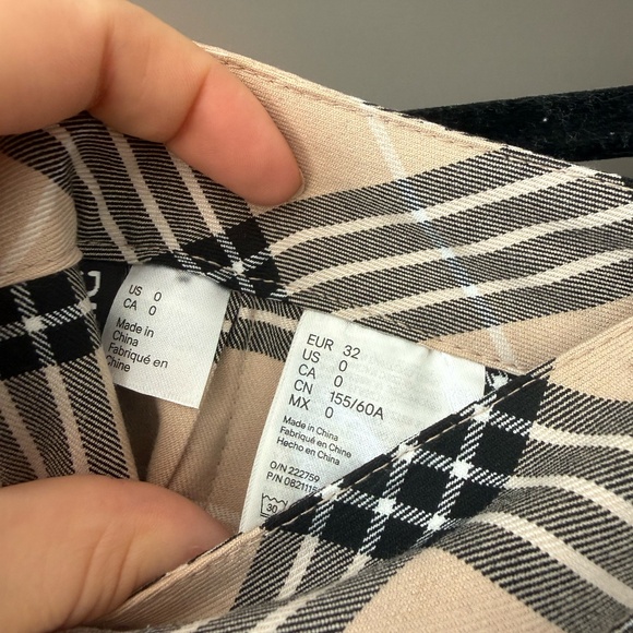 Beige Plaid Pleated Mini Skirt Size 0 Schoolgirl Skirt - Picture 6 of 13